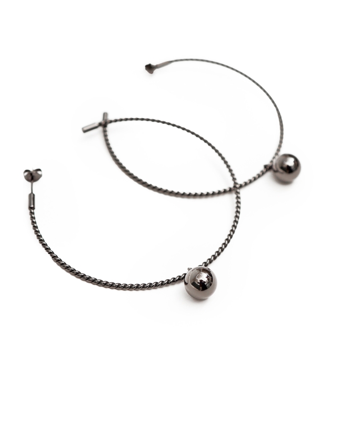 Oversized hoop earring